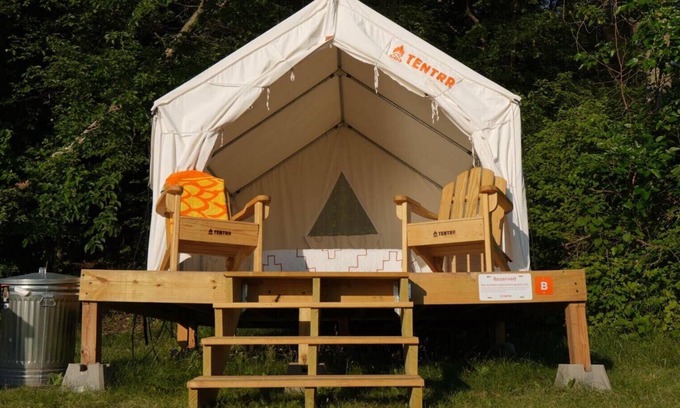 Burbank Alquiler De RV | Tentrr State Park Site - Nebraska Ponca State Park – Riverview B – Single Camp
