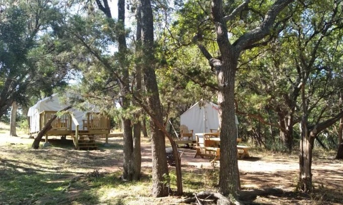 Burnet Alquiler De RV | Tentrr State Park Site - Texas Inks Lake State Park - Site D - Double Camp