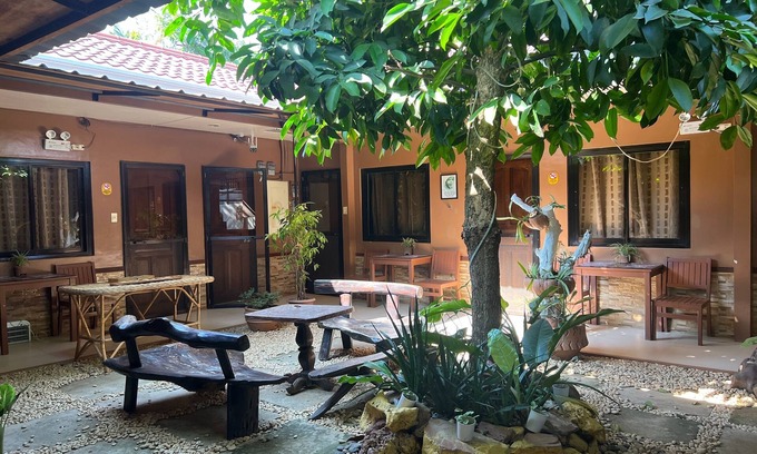 Puerto Princesa City Centre Casa | Tenzai Homestay