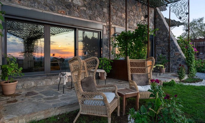 Seferihisar Casa | Teos Reatreat Houses - Hedera