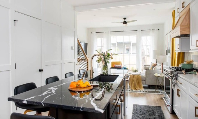 East Side Casa | Tequila Sunrise by Minty Living