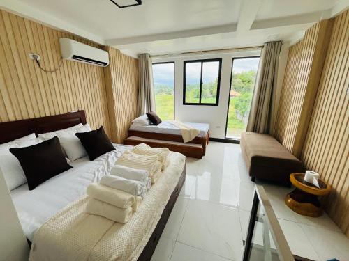 San Juan Casa | Tequila Sunrise Elyu
