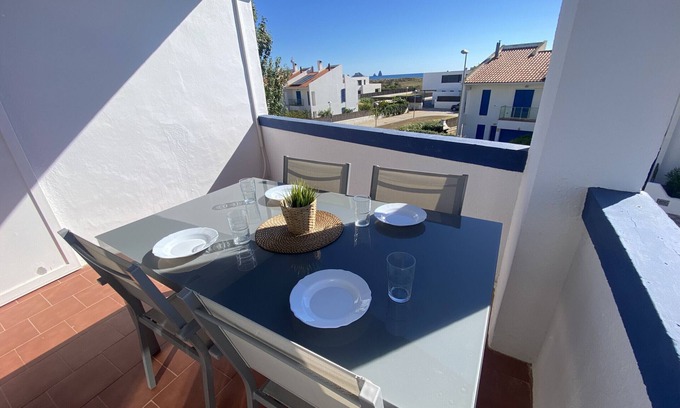 Mas Pinell Apartamento | TER 22C - Renovado, aire, vistas al mar y con piscina