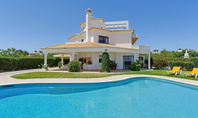 Cerro de Aguia Villa | Teresa