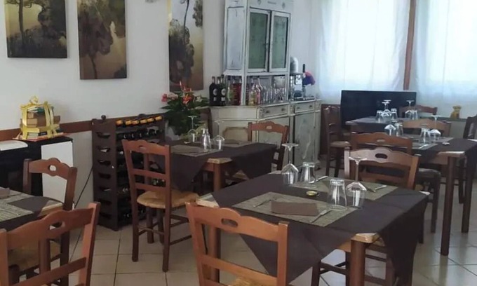 Bardineto Cama Y Desayuno | Teresa's Inn. The mountain within reach of the sea."