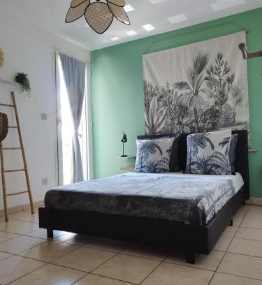 Centre-Ville Apartamento | TERLA Bel Appartement 3 Pieces Clim & Parking