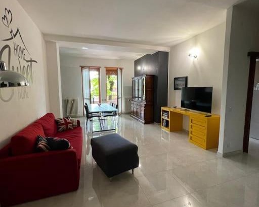 Centro Storico Apartamento | Terrace house appartamento mq 80 adiacente ospedale e clinica