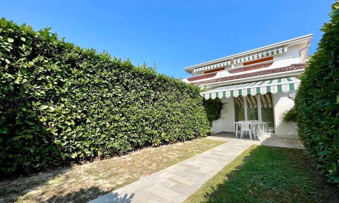 Porto Santa Margherita Villa | Casa adosada con jardín privado