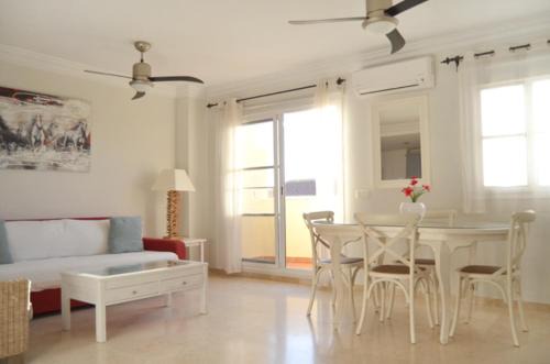 Caleta de Velez Apartamento | Terrasol Baviera Golf