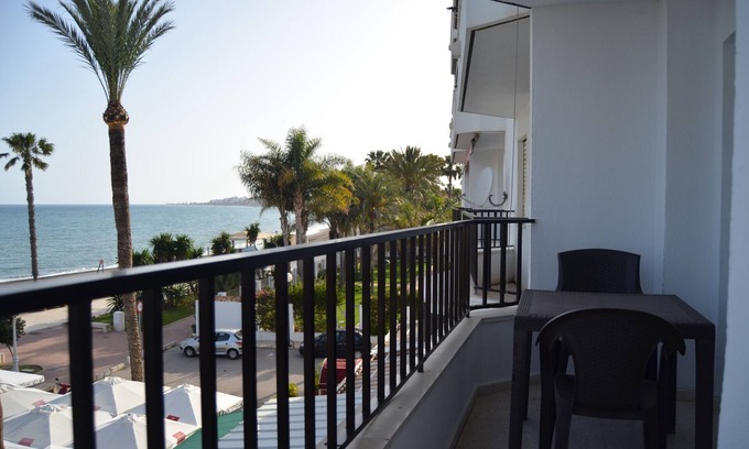 Caleta de Velez Apartamento | TERRASOL PUERTO BLANCO 3-B1 FRONTAL AL MAR