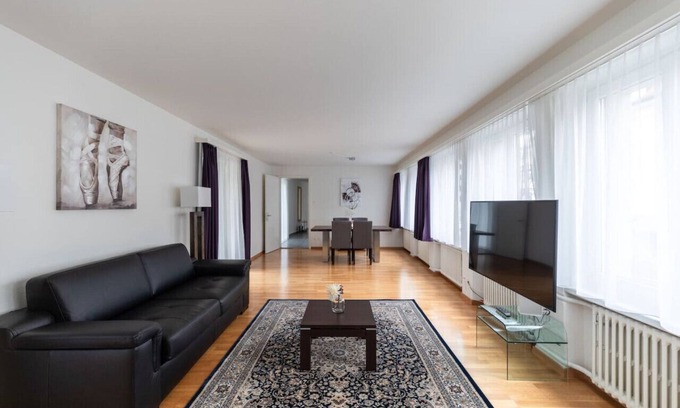 Seefeld Apartamento | Terrific 1 BR flat city center/ near lake (D9)