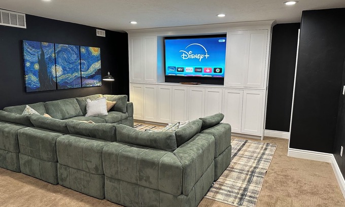 Ephraim Casa | Tesla Charger-11 Beds-Large Home at the Mouth of Ephraim Canyon.