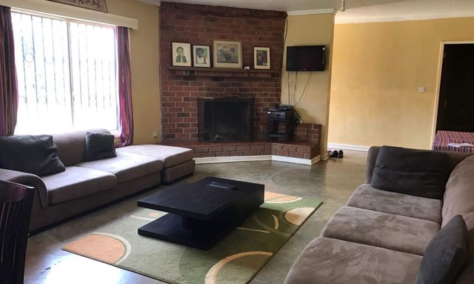 Oloitoktok Casa | Teule Guest House