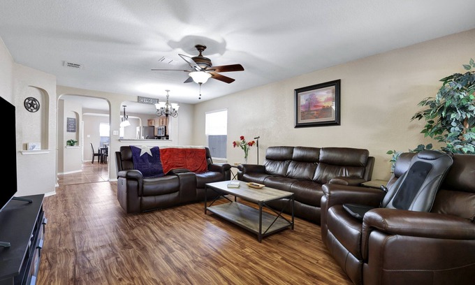 Converse Casa | Texas Star - A Birdy Vacation Rental