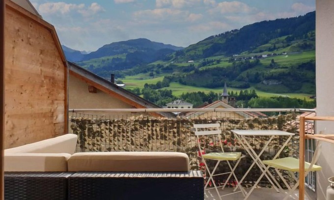 Zillis Apartamento | Tga da Plaz by Interhome