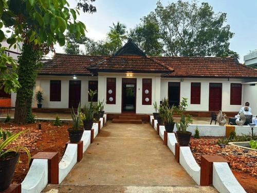 Edava Casa | Thachees heritage stay