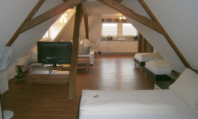 Rheinhausen Apartamento | Thai Tawan Loft en Europa-Park Rust