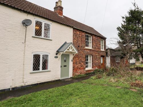 Roos Casa | Thames Cottage