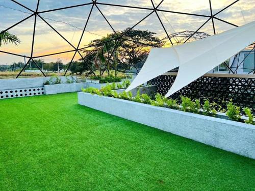 Hin Lek Fai Casa | Tharadol Premium Hua Hin
