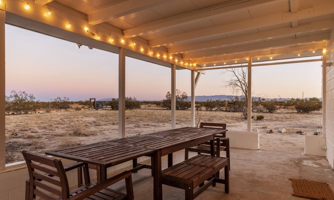 Twentynine Palms Casa | 🌵 That Desert House - Hot Tub, lots of Privacy, High Design & Incredible Desert Views! 🌵