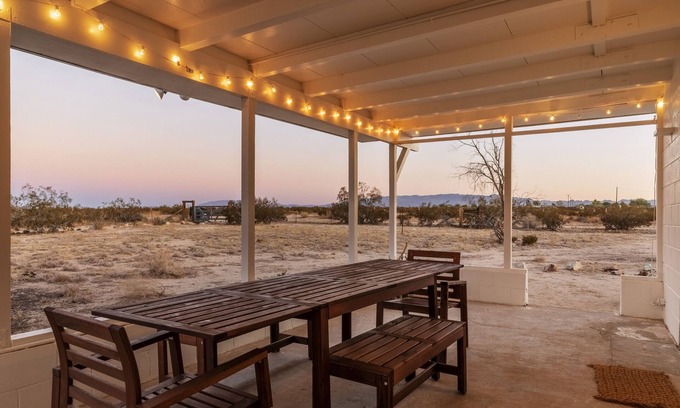 Twentynine Palms Casa | That Desert House - Hot Tub, Privacy & Desert Views! 3 Bedroom Home by RedAwning