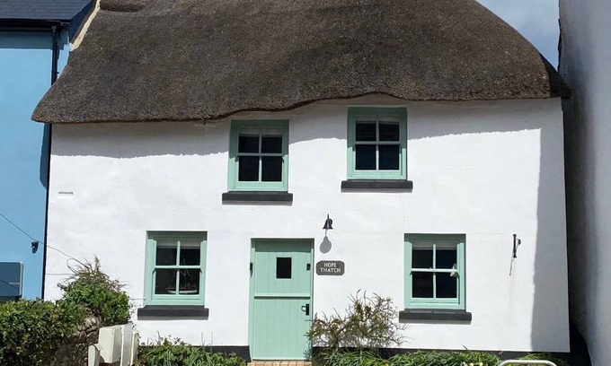 Malborough Cabaña | Thatched Cottage