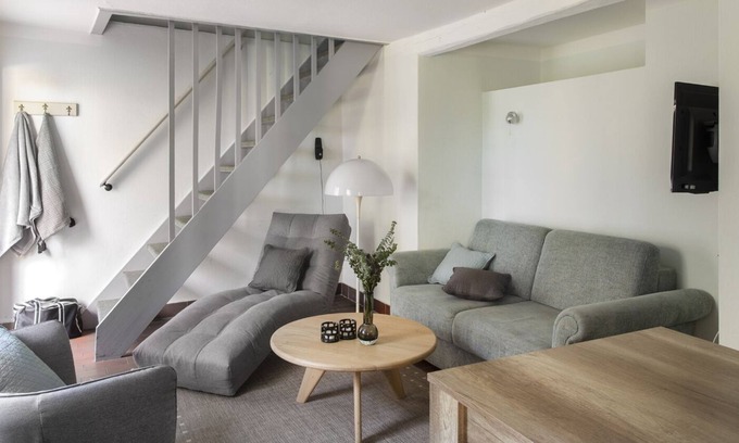Manhagen Apartamento | Casa de techo de paja con proximidad al mar Báltico, sauna al aire libre, parque infantil y gran jardín