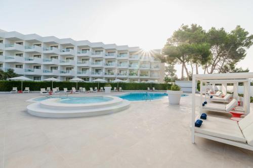 Bahía de San Antonio Hotel | THB Naeco Ibiza - Adults Only