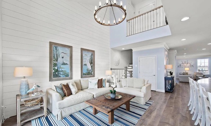 Selbyville Casa | The 10th Tee Retreat - Luxury Bayside 5 Bedroom Home with Golf & Pond Views