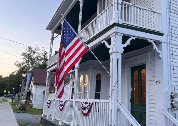 West Dover Apartamento | The 1827 House