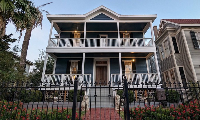 Galveston Casa | The 1890 Freeman House