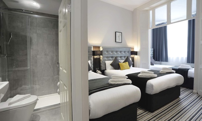 Warwick Hotel | The 29 London