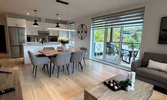 Mont-Tremblant Apartamento | The 300