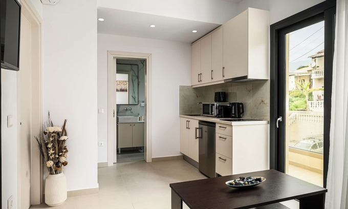 Ipsos Apartamento | The 7 Suites, An Elegant Living in Ipsos by Konnect