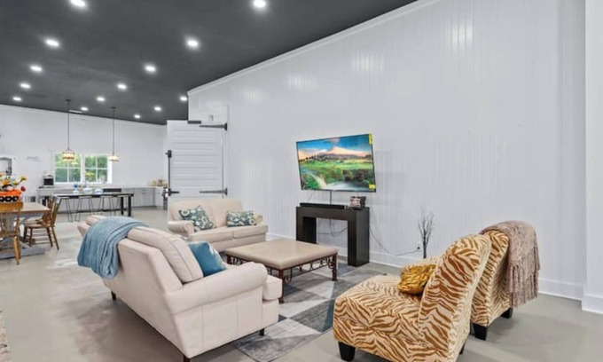 Booneville Casa | The Abattoir