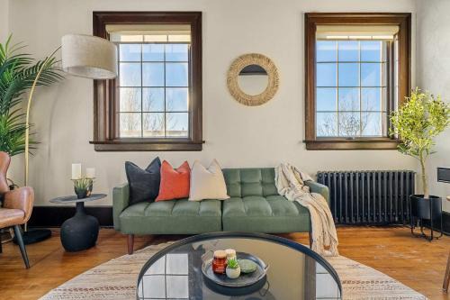 Drumheller Apartamento | The Accountant - Sleeps 3 Guests - DT Drumheller
