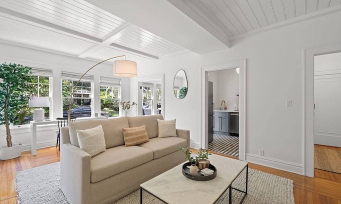 Hyde Park Apartamento | The Adaline #6 | Gorgeous Hyde Park Apartment