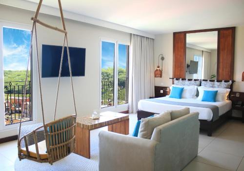 Port Chambly Hotel | The Address Boutique Hotel