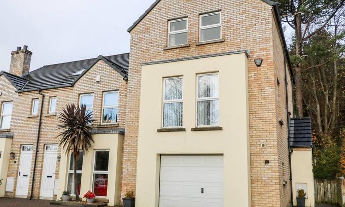 Coleraine Casa | THE ADMIRAL, pet friendly, with open fire in Coleraine