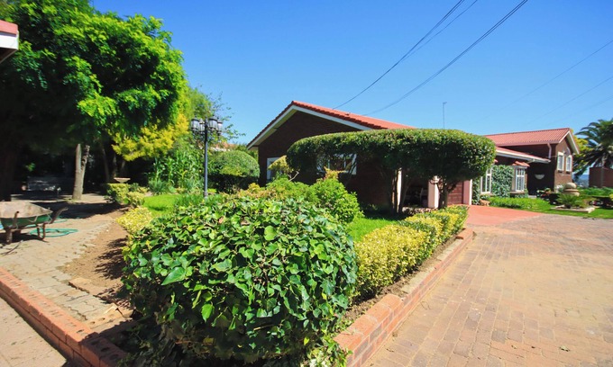 Maseru Casa | The Advocate Suites Manor