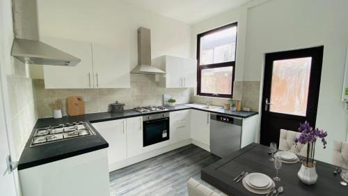 Liverpool Casa | The Aintree - By CHAPS