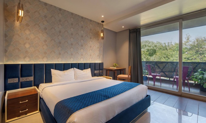 DLF Phase 3 Hotel | The Aldott Hotel