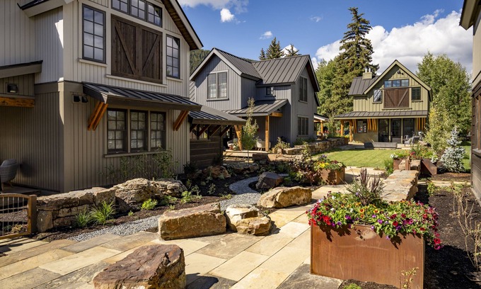 Crested Butte Cabaña | The Alley Bundle at Academy Place Private Hot Tub