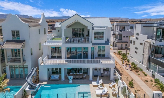 St. George Casa | The Alys at Desert Color (by Ember Stays)