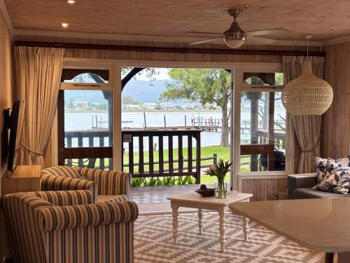 Knysna Casa | The Amble Cottage - On the Knysna lagoon