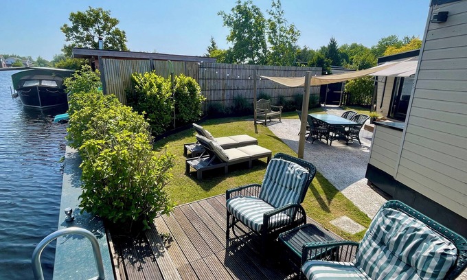 Vinkeveen Chalet De Esquí | El Amsterdam Chalet en el lago!