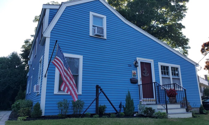 Marblehead Casa | The Anchor House Marblehead Retreat - Minutes to Old Town and Historic Salem!