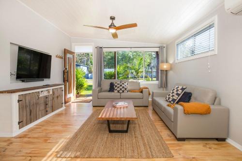 Callala Beach Casa | The Anchor - Pet Friendly - 5 Mins Walk to Beach - EV Charging