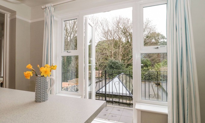 Westbourne Cabaña | The Anchorage