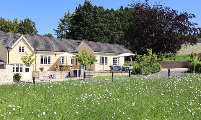 Chippenham Casa | The Anchorage Nables Farm